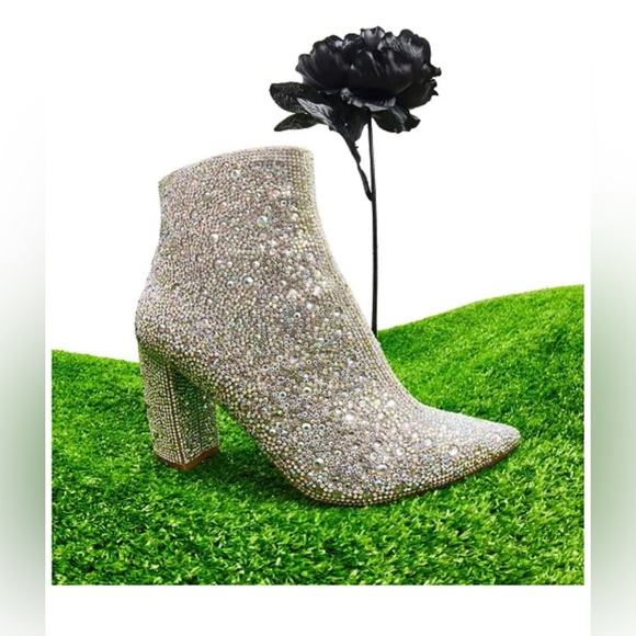 BETSEY JOHNSON CADY BOOTS BRAND NEW - NEVER WORN ! - Picture 7 of 9